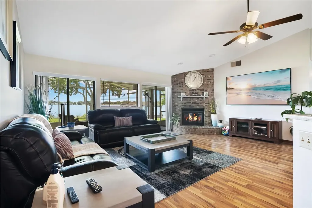 884 W Lake Holden Point Orlando FL 32805