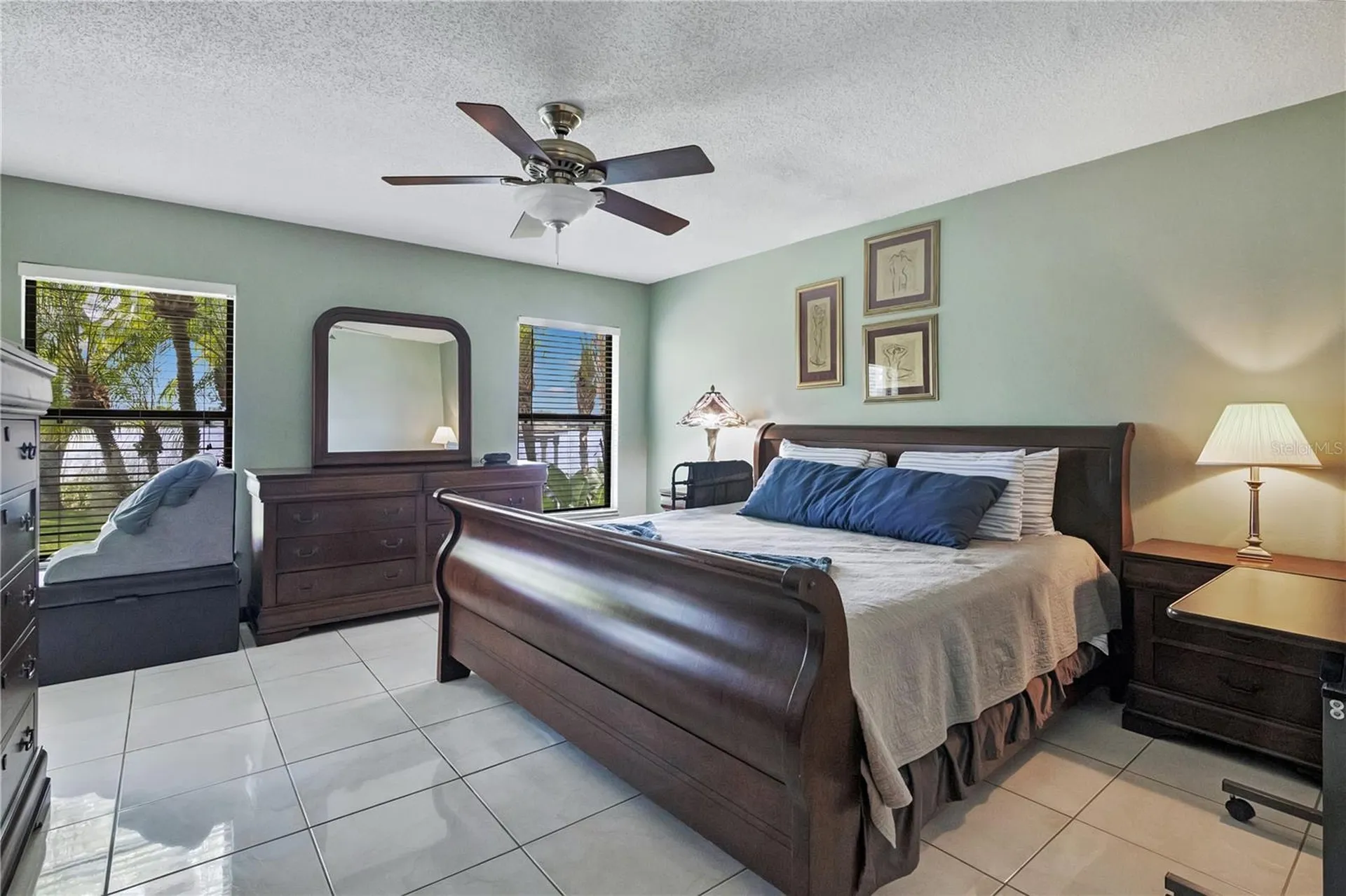 884 W Lake Holden Point Orlando FL 32805