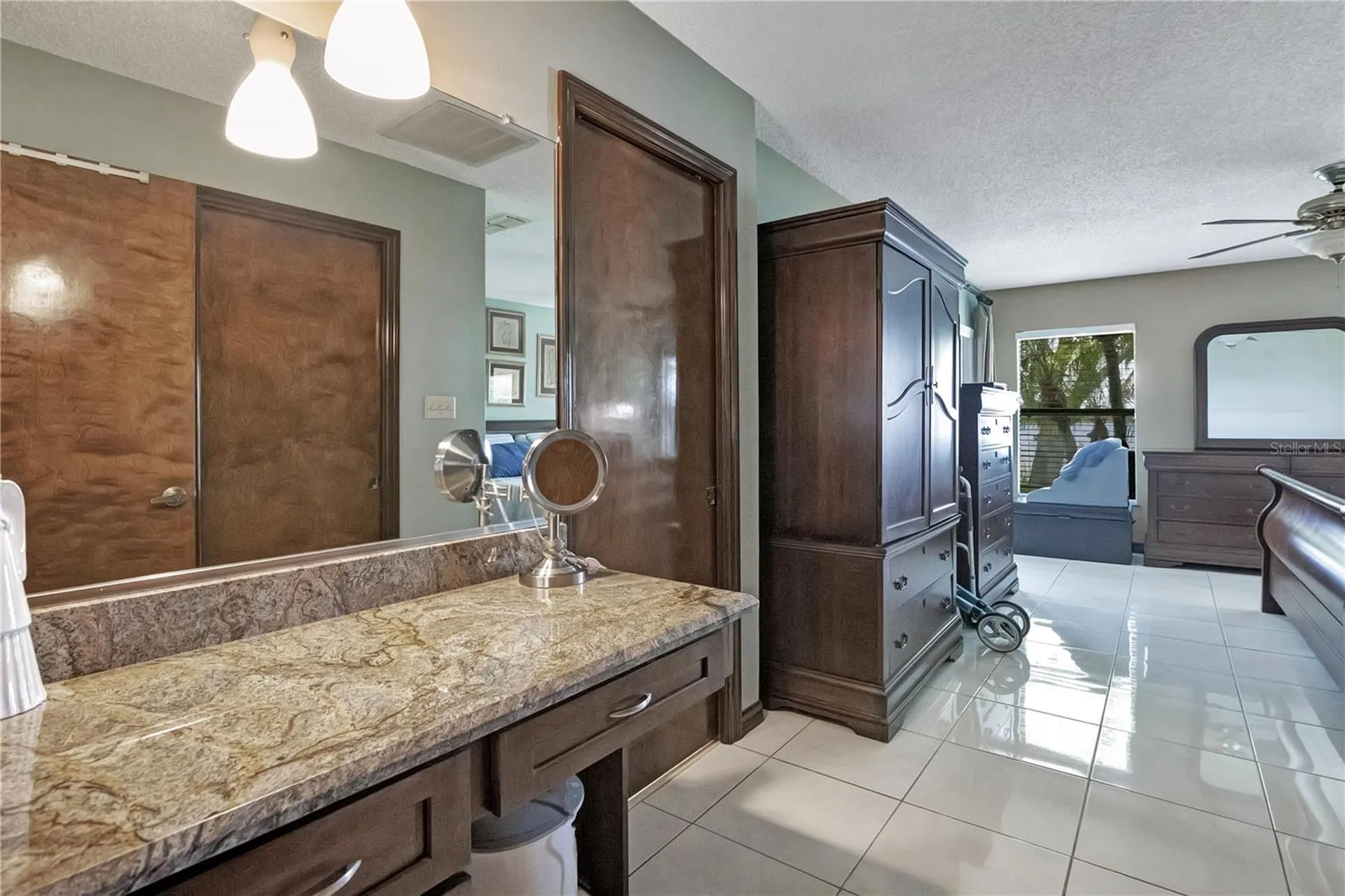 884 W Lake Holden Point Orlando FL 32805