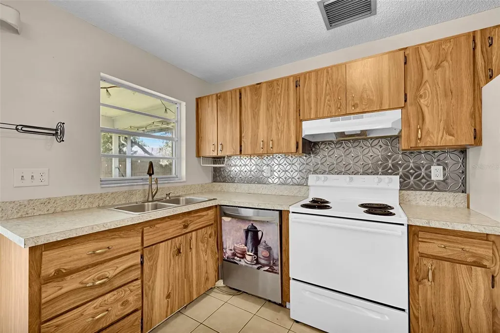 7412 Humboldt Avenue New Port Richey FL 34655