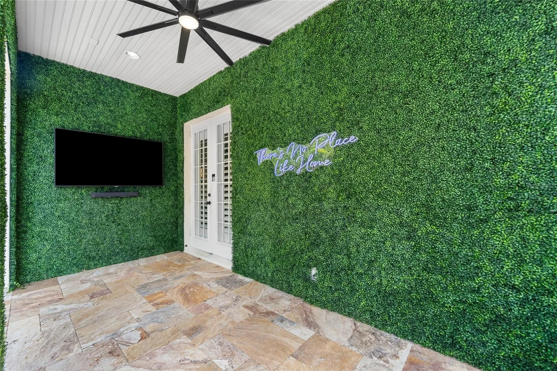 4802 W Beachway Drive Tampa FL 33609