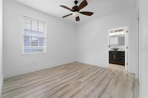 4802 W Beachway Drive Tampa FL 33609