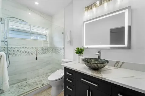 4802 W Beachway Drive Tampa FL 33609