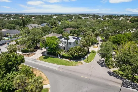 4802 W Beachway Drive Tampa FL 33609