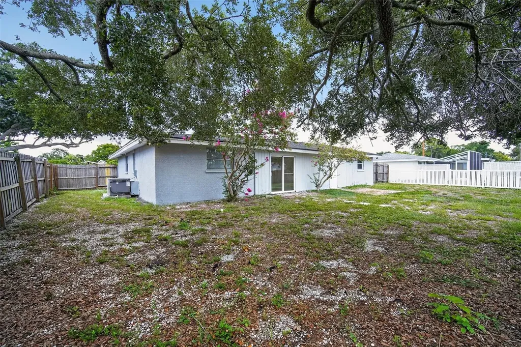 3834 Warren Ridge Street Sarasota FL 34233
