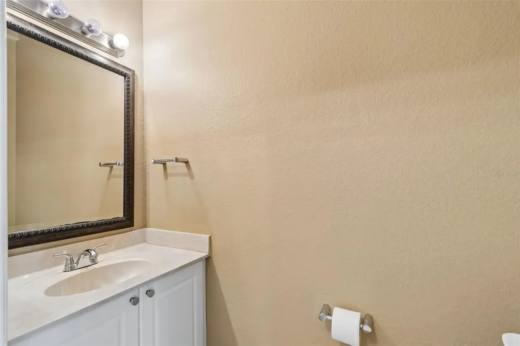 2717 Via Cipriani Clearwater FL 33764