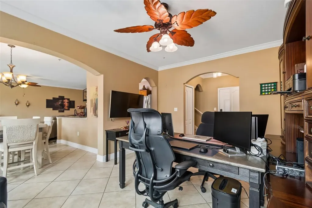 2717 Via Cipriani Clearwater FL 33764