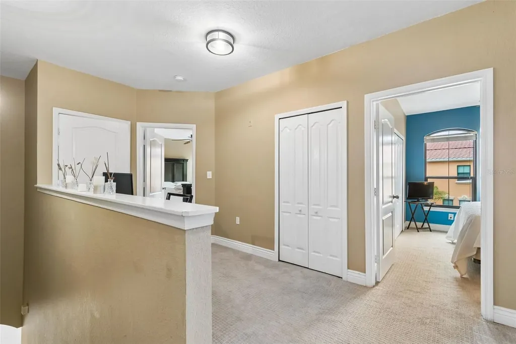 2717 Via Cipriani Clearwater FL 33764