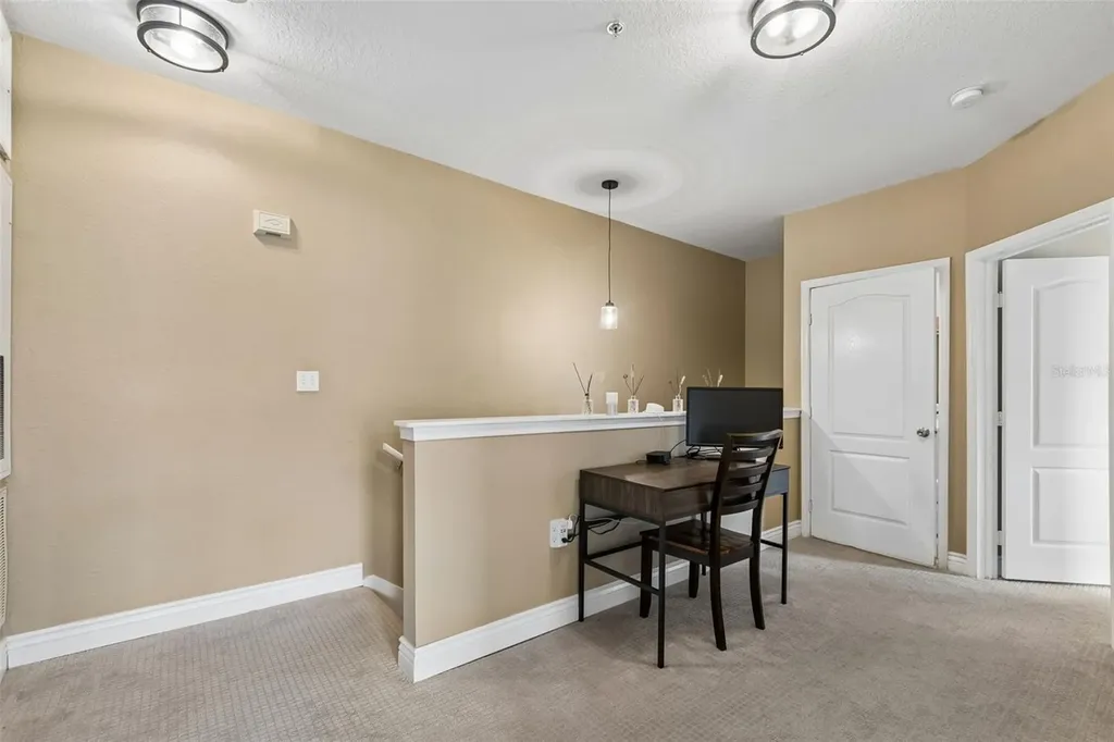 2717 Via Cipriani Clearwater FL 33764