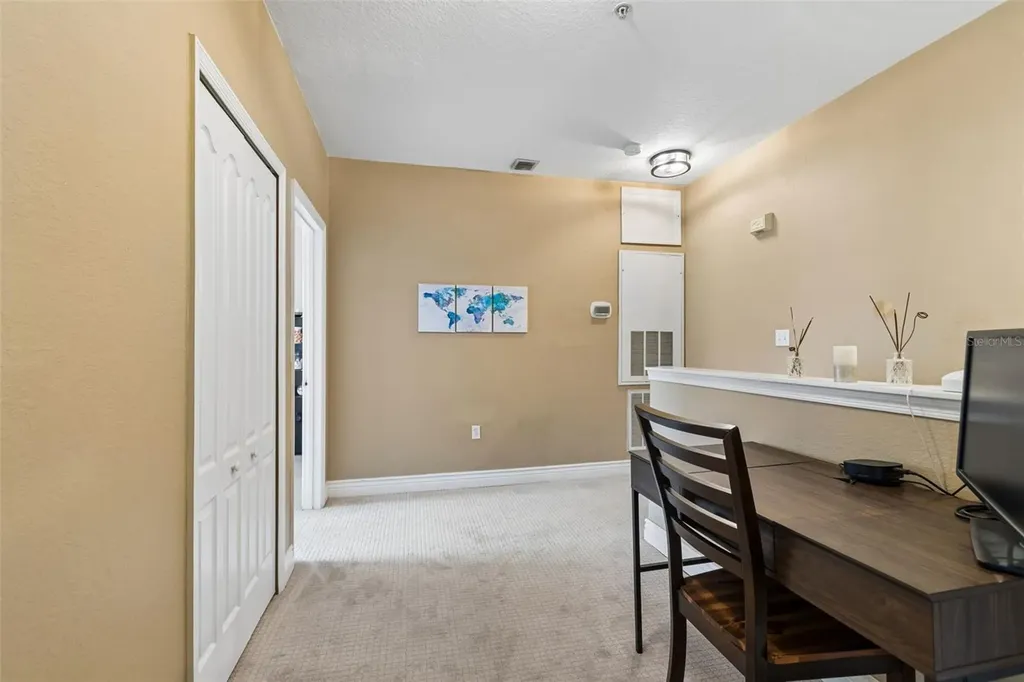 2717 Via Cipriani Clearwater FL 33764