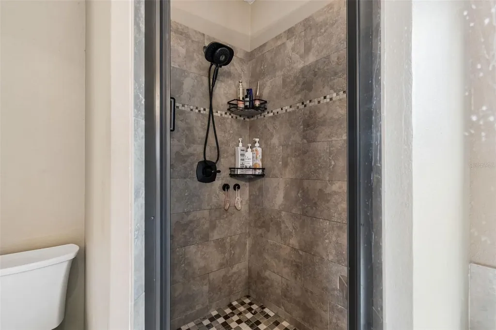 2717 Via Cipriani Clearwater FL 33764