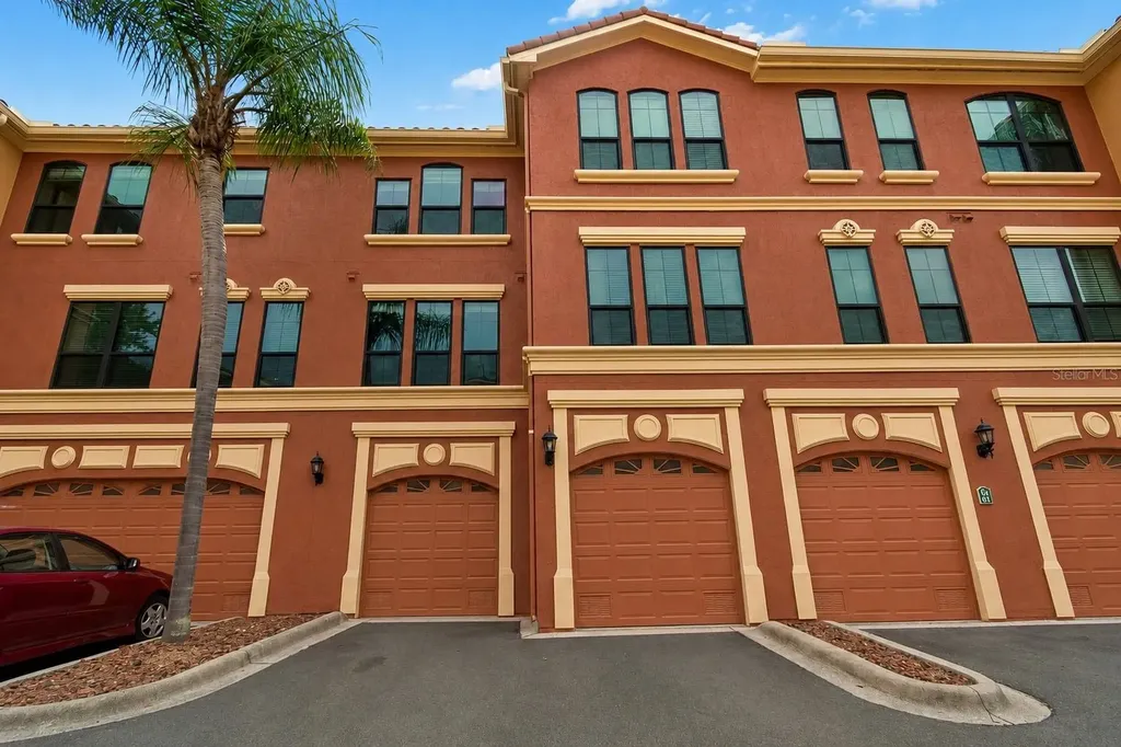 2717 Via Cipriani Clearwater FL 33764
