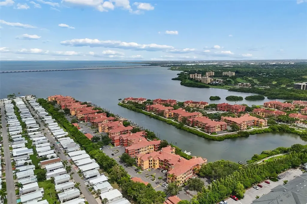 2717 Via Cipriani Clearwater FL 33764