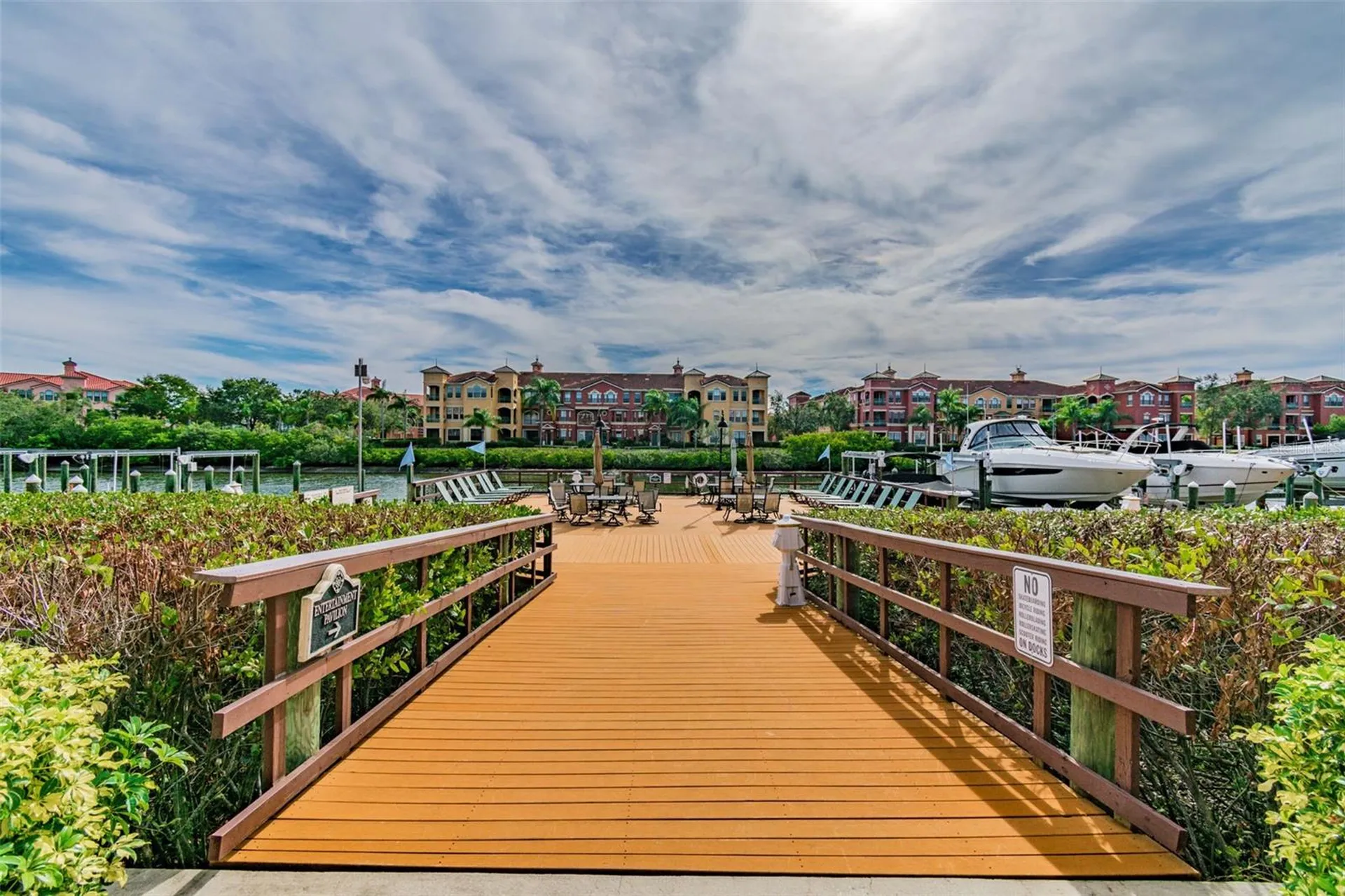 2717 Via Cipriani Clearwater FL 33764