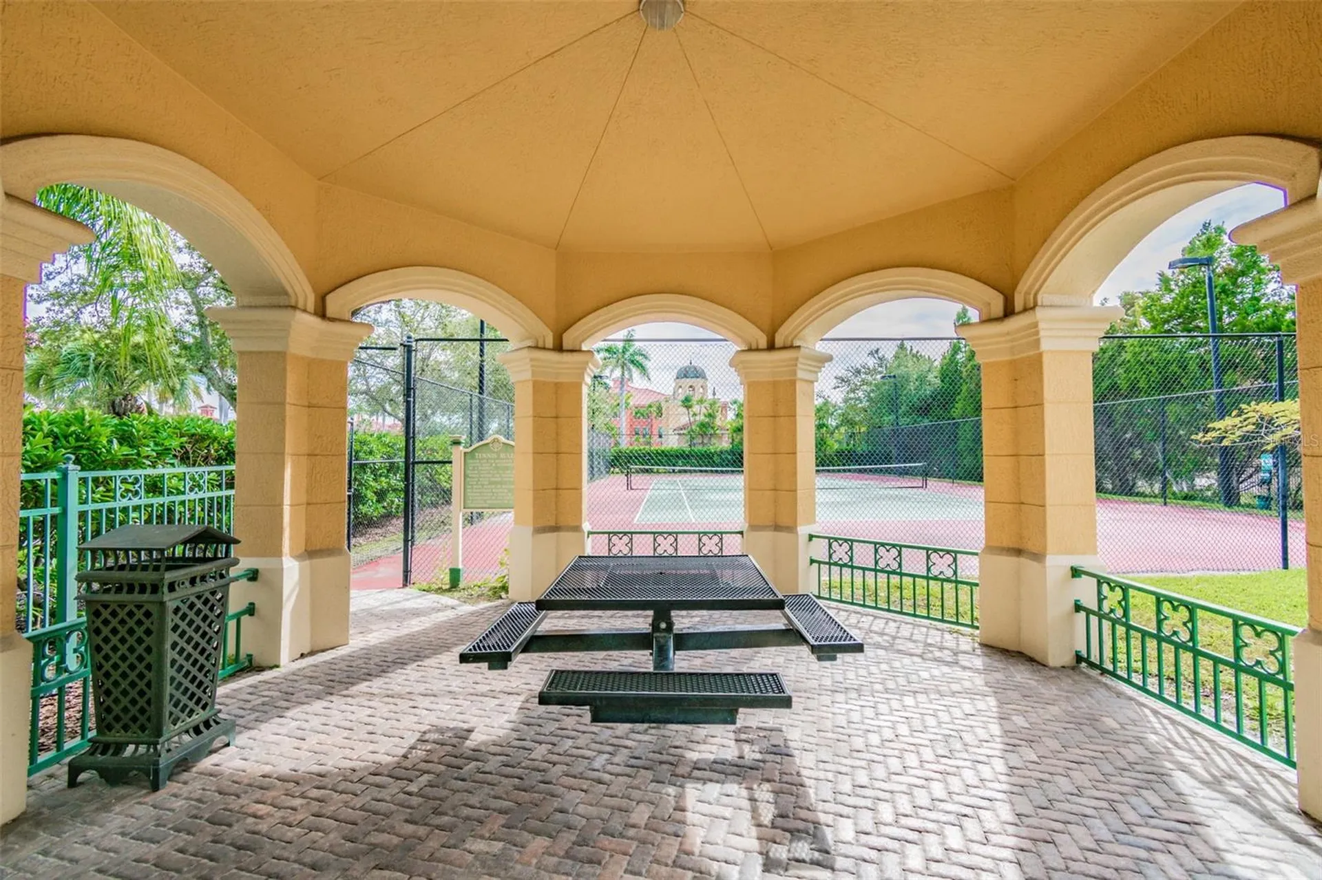 2717 Via Cipriani Clearwater FL 33764