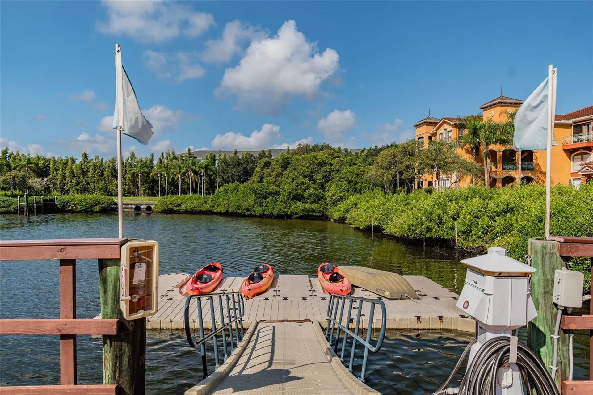 2717 Via Cipriani Clearwater FL 33764