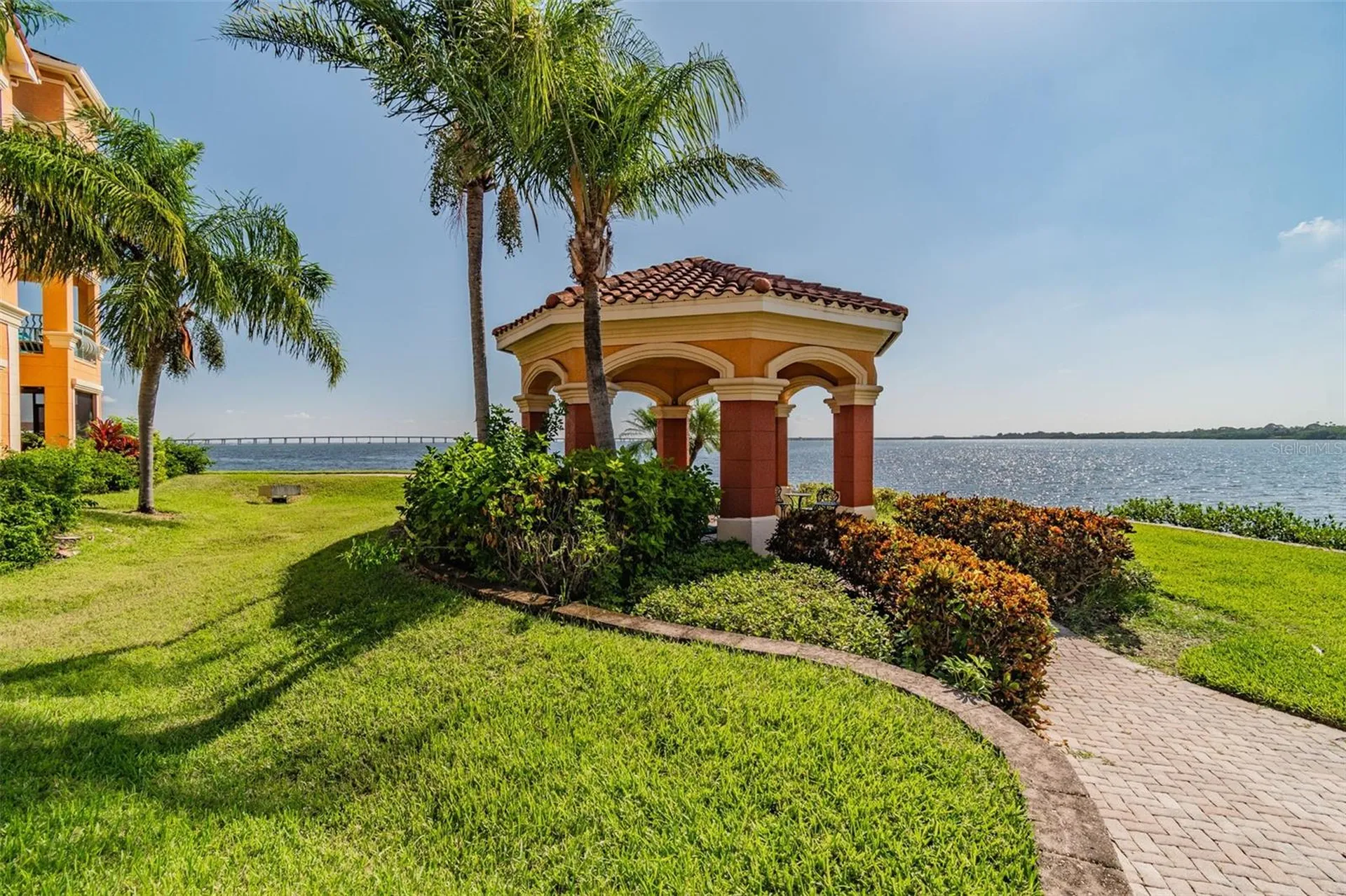 2717 Via Cipriani Clearwater FL 33764