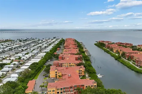 2717 Via Cipriani Clearwater FL 33764