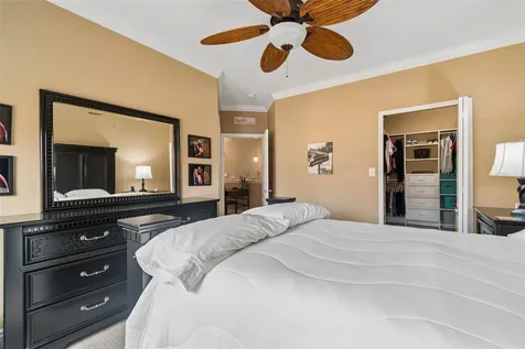 2717 Via Cipriani Clearwater FL 33764