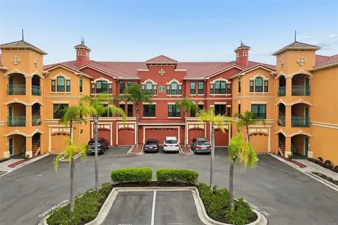 2717 Via Cipriani Clearwater FL 33764