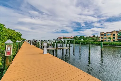 2717 Via Cipriani Clearwater FL 33764