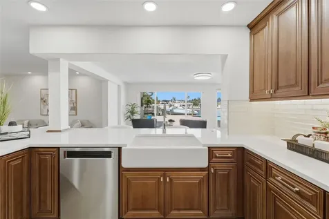 6414 2nd Palm Point St Pete Beach FL 33706
