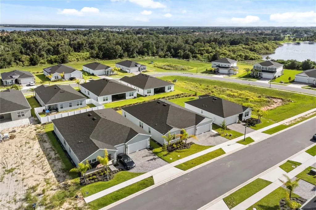 1714 Upland Lane Winter Haven FL 33884