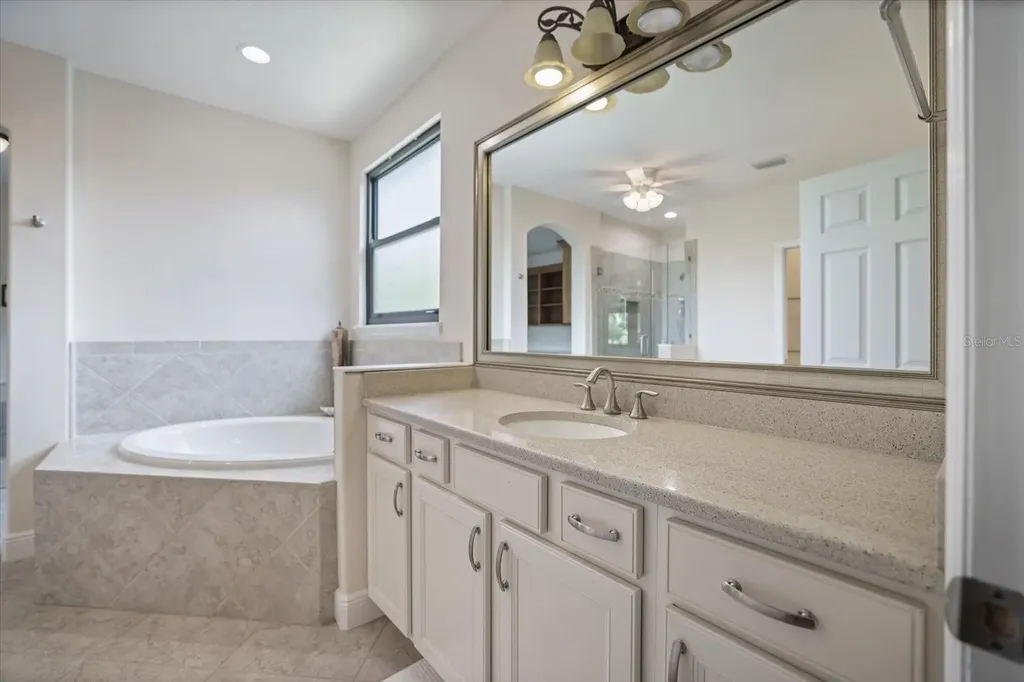 1711 Kenilworth Street Sarasota FL 34231