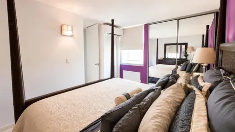 17 Regina Medina Guaynabo PR 00969