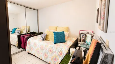 17 Regina Medina Guaynabo PR 00969