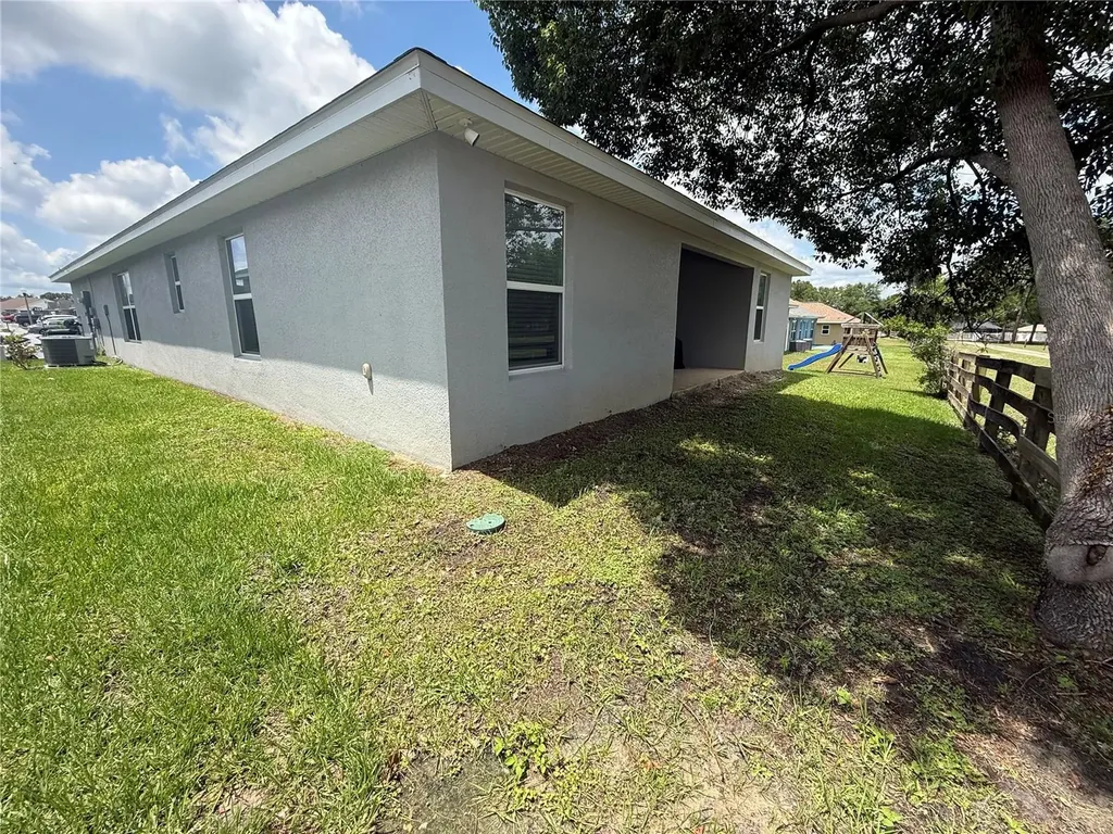 199 NW 45th Loop Ocala FL 34475