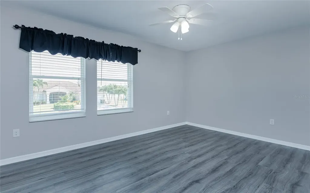 1916 SW 12th Terrace Cape Coral FL 33991
