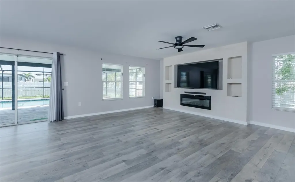 1916 SW 12th Terrace Cape Coral FL 33991