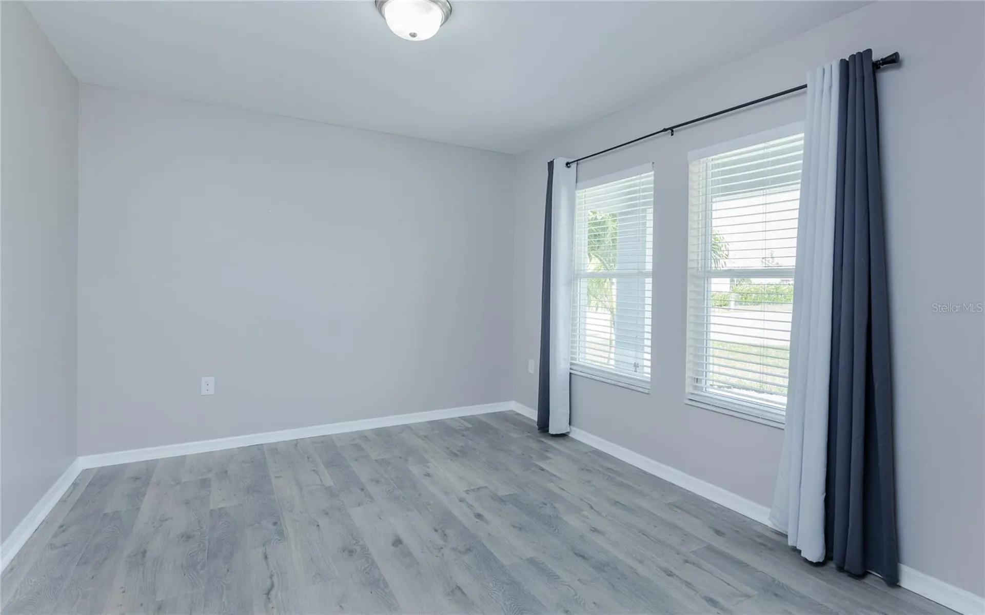 1916 SW 12th Terrace Cape Coral FL 33991