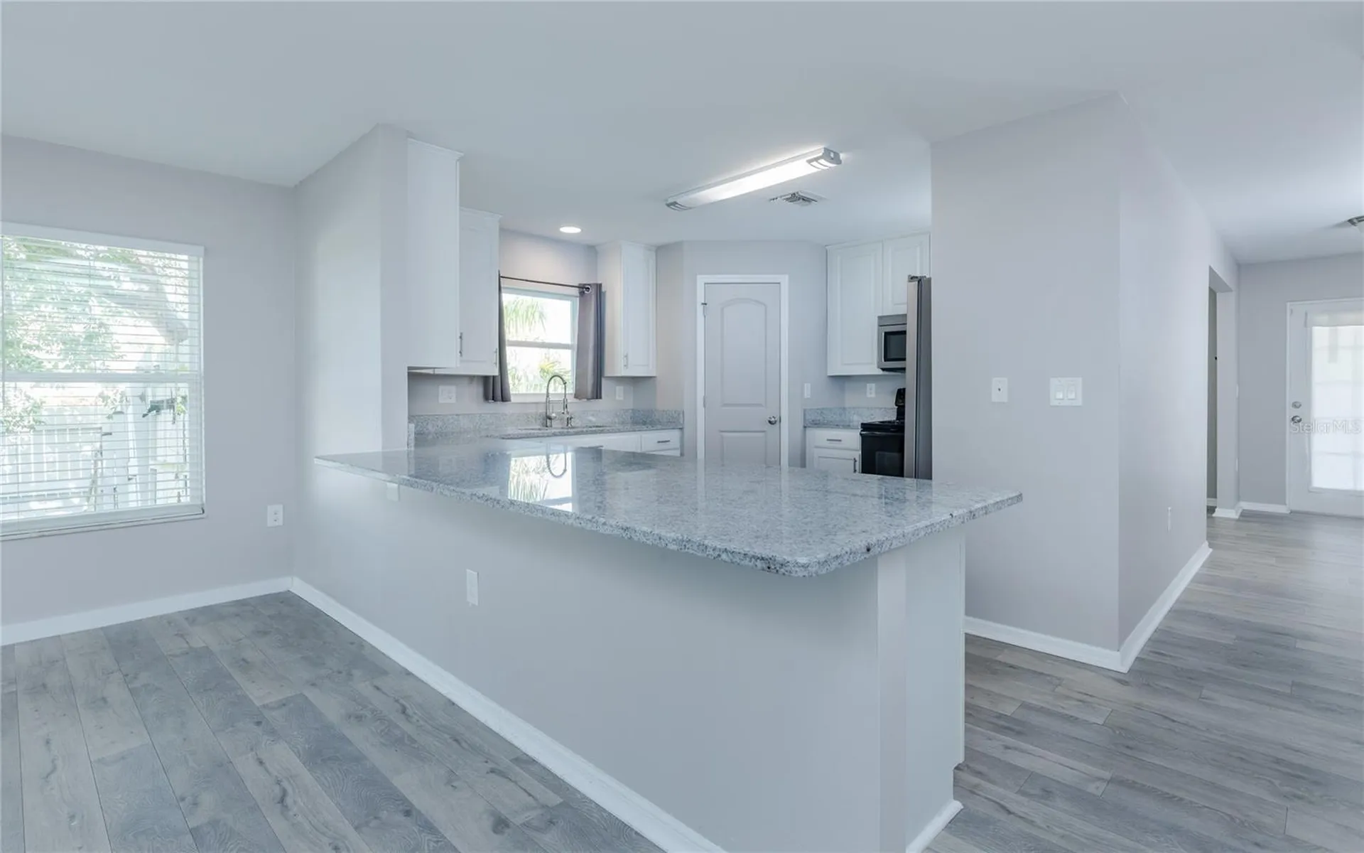 1916 SW 12th Terrace Cape Coral FL 33991