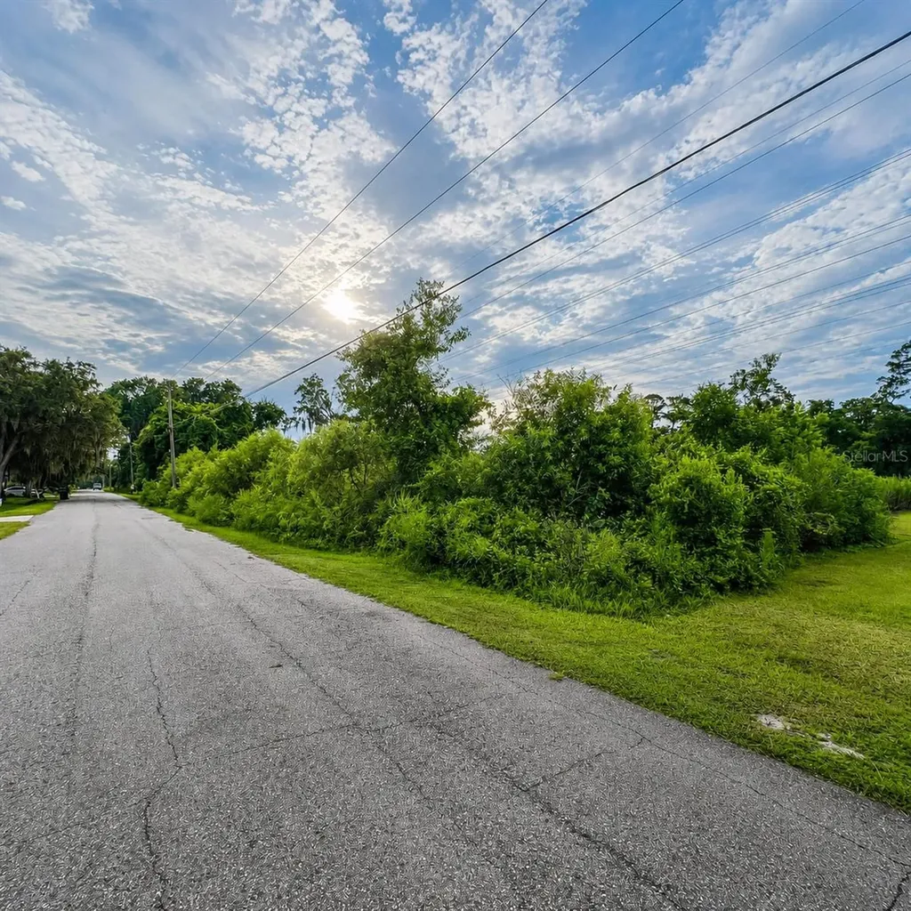 274 Toms Road Debary FL 32713