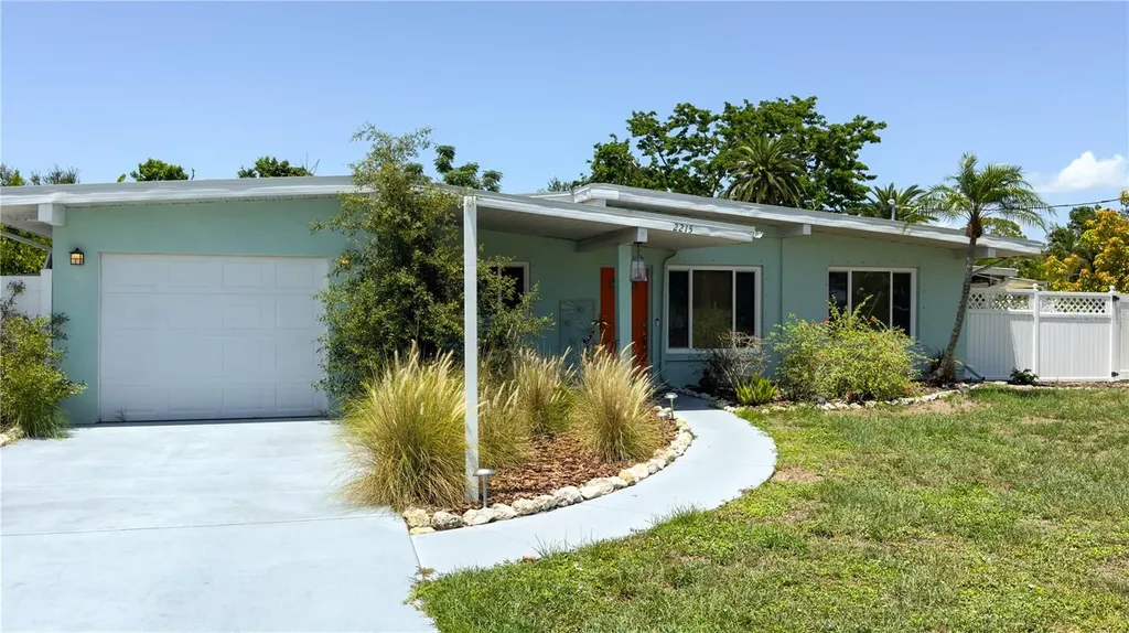 2215 Alvarado Lane Sarasota FL 34231