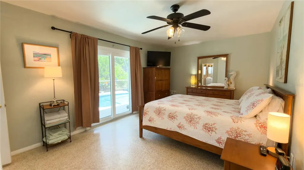 2215 Alvarado Lane Sarasota FL 34231