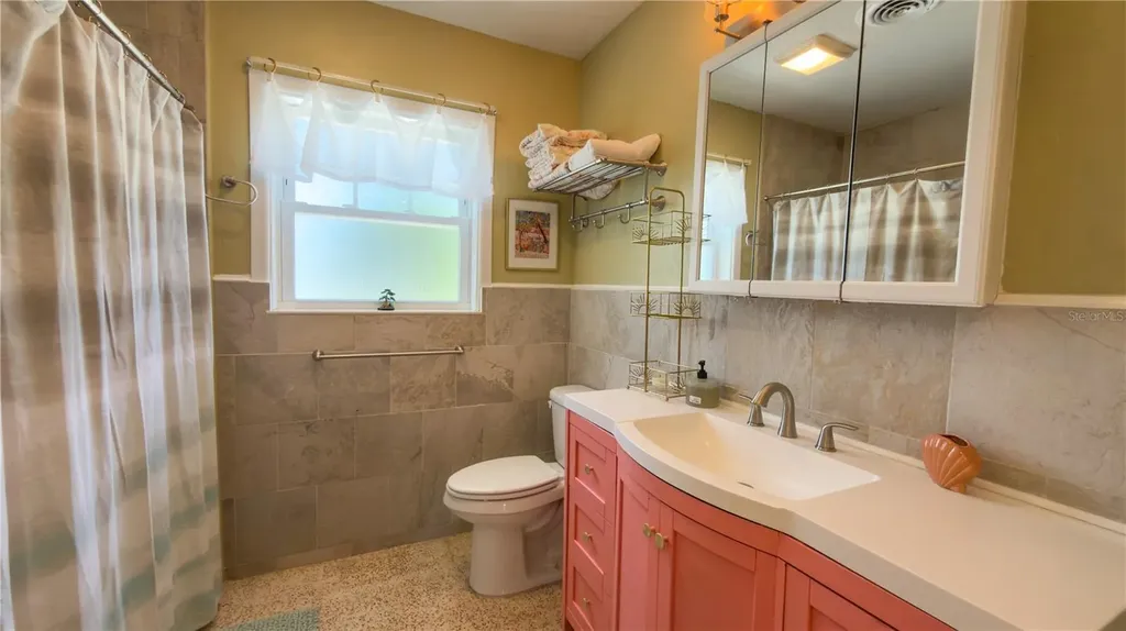 2215 Alvarado Lane Sarasota FL 34231