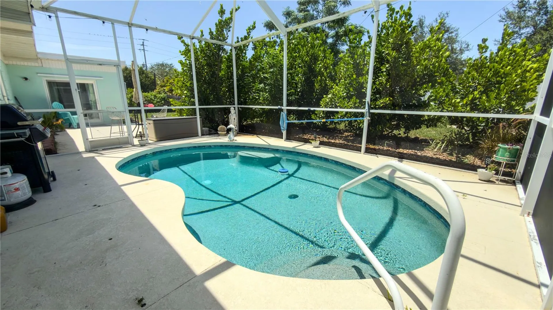 2215 Alvarado Lane Sarasota FL 34231