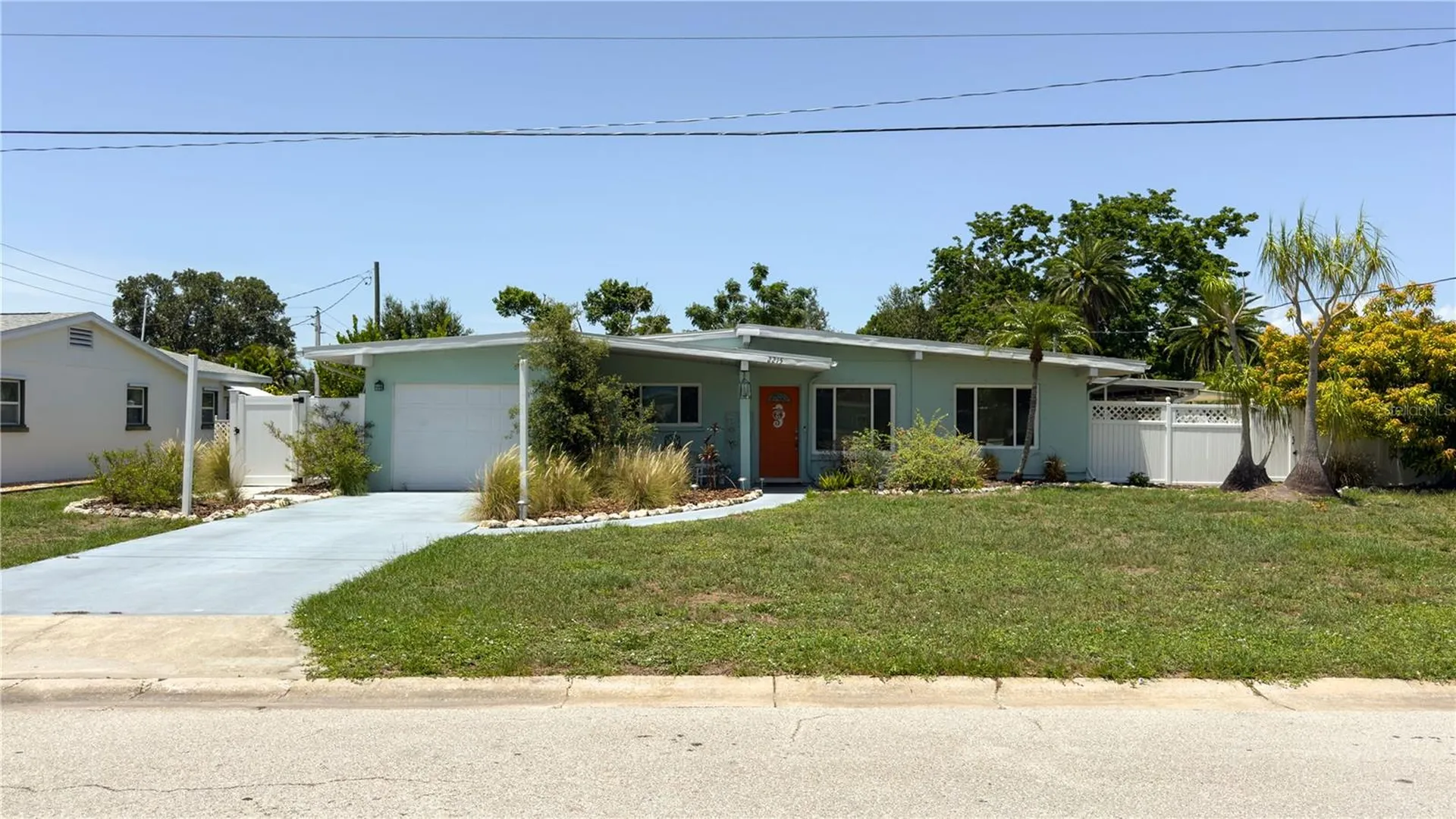 2215 Alvarado Lane Sarasota FL 34231