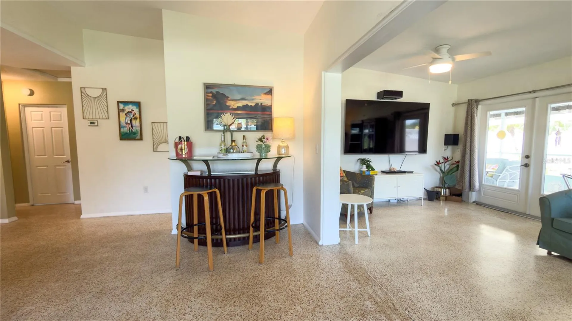 2215 Alvarado Lane Sarasota FL 34231