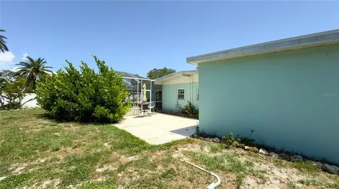 2215 Alvarado Lane Sarasota FL 34231