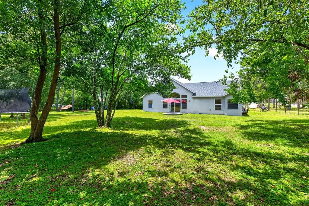 2911 Malcolm Drive Deltona FL 32738