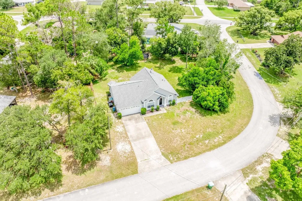 2911 Malcolm Drive Deltona FL 32738