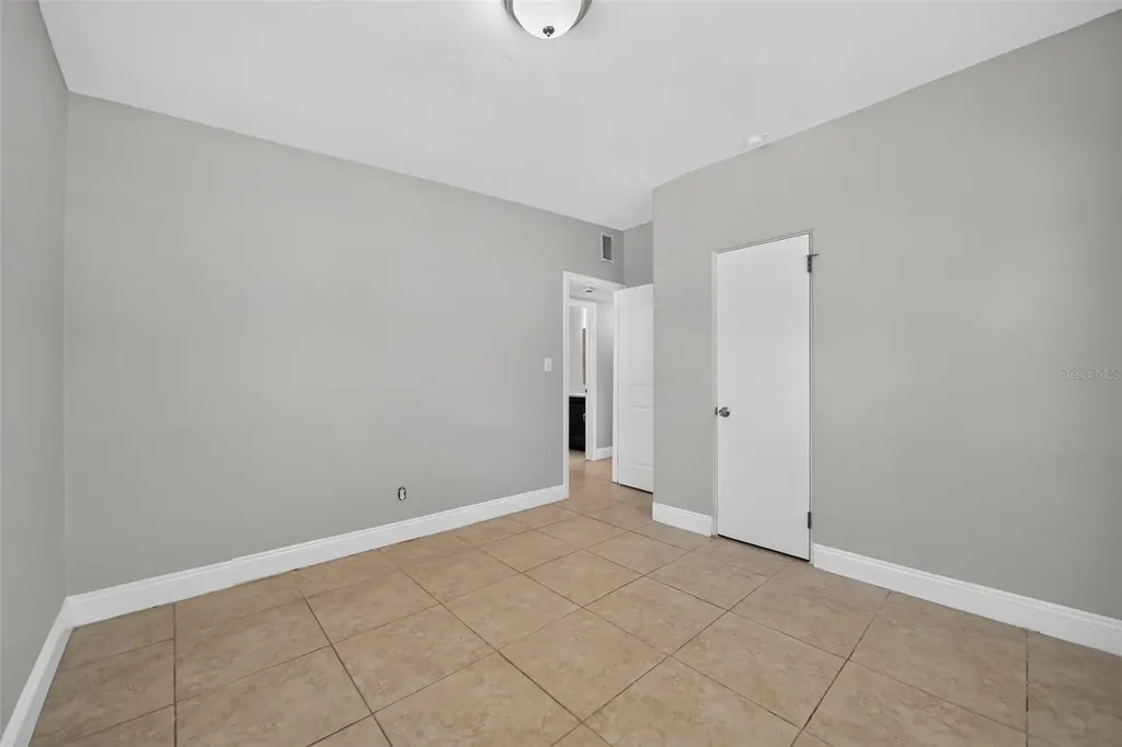 4001 Monarch Drive Orlando FL 32812