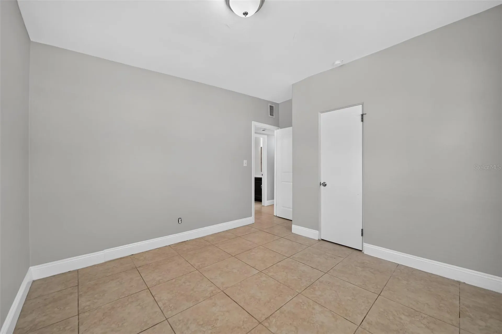 4001 Monarch Drive Orlando FL 32812