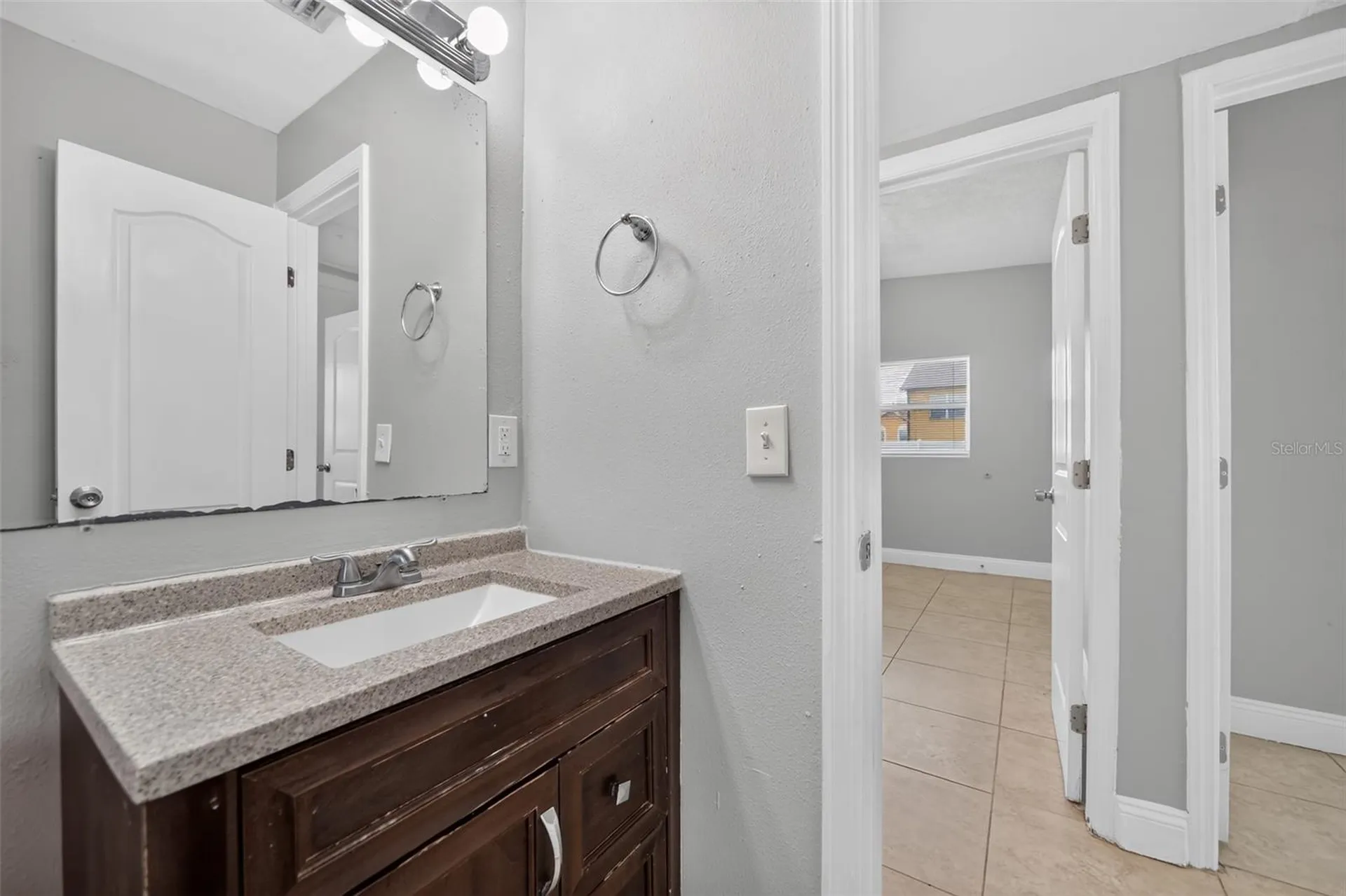 4001 Monarch Drive Orlando FL 32812
