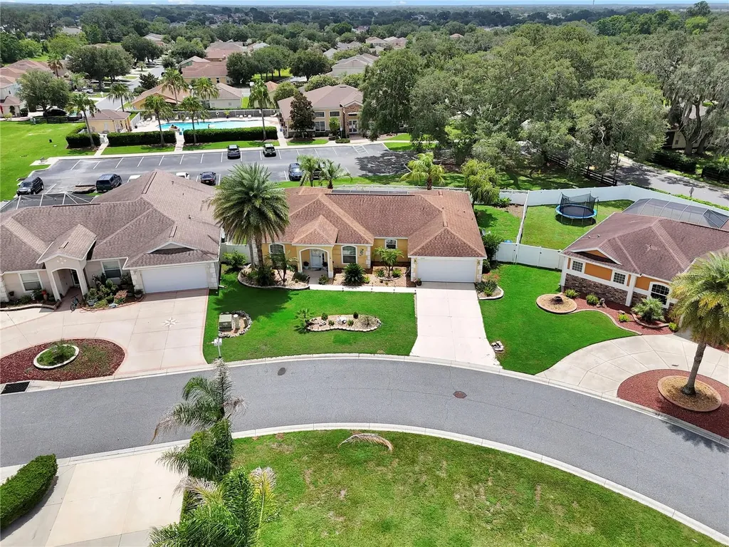 12439 NE 48th Circle Oxford FL 34484