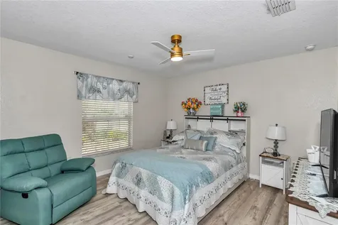 12439 NE 48th Circle Oxford FL 34484